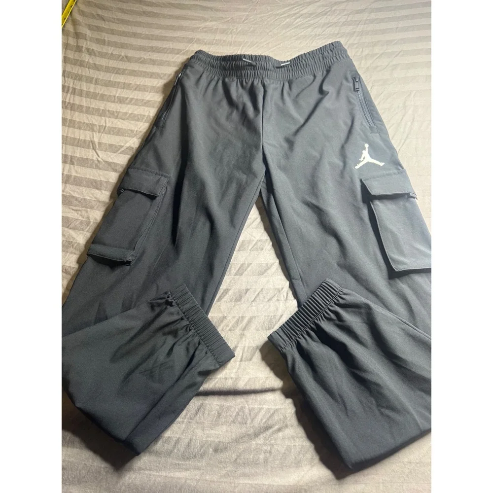 Jordan Kids Black Cargo Jogger Pants Jumpman Logo‎ Zipper Pockets Size L 12-13Y
